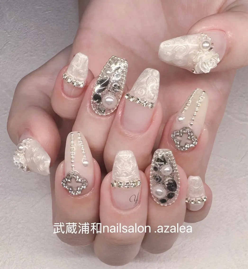 ネイル ハンドネイル R inのネイルデザイン