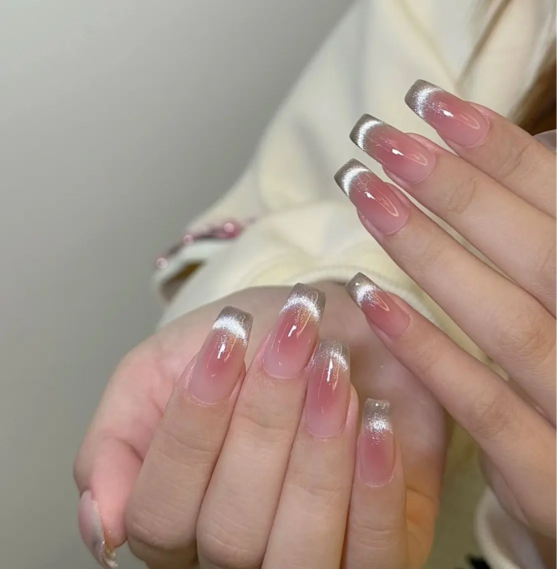 限定🎀【ハンド】チップ10本長さだし//チークxマグネットフレンチ!パーツ2個付きの写真