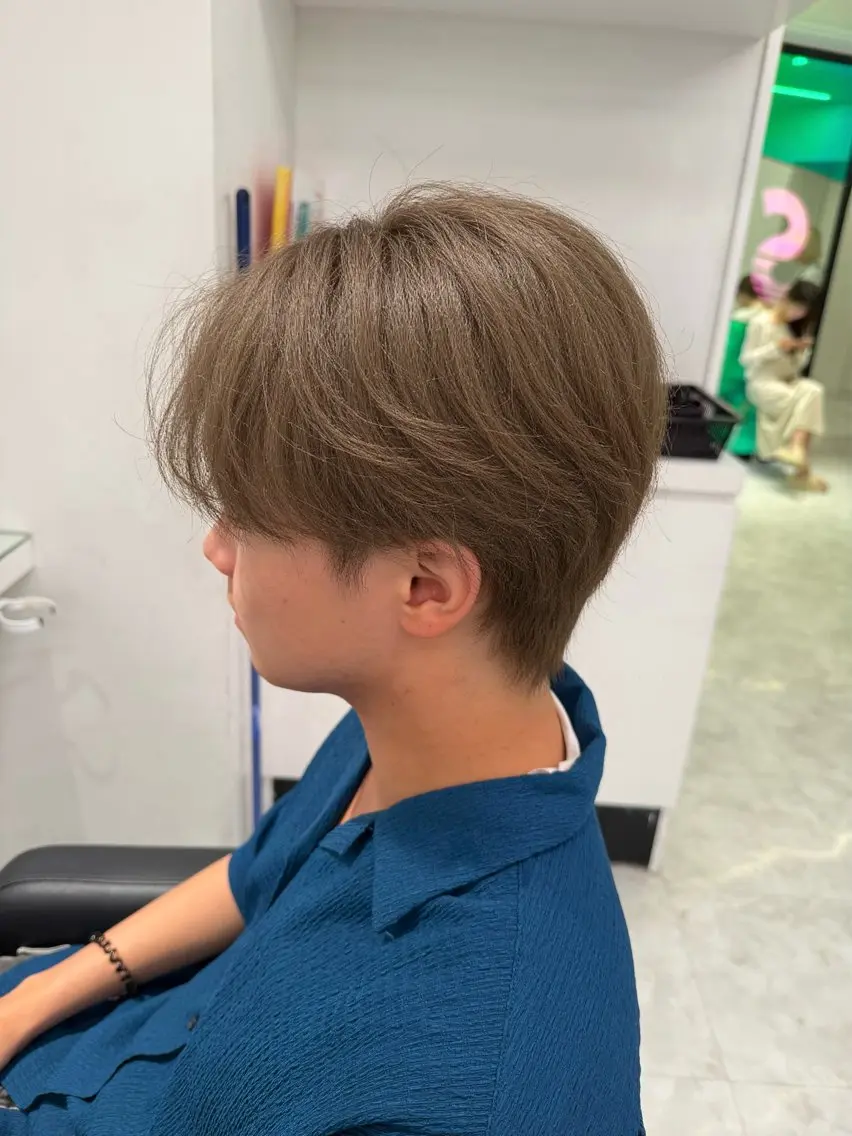 【⚡️カラー人気メニュー⚡️】ブリーチありWカラー×似合わせ骨格カット×炭酸SPA×ヘアセット仕上げの写真