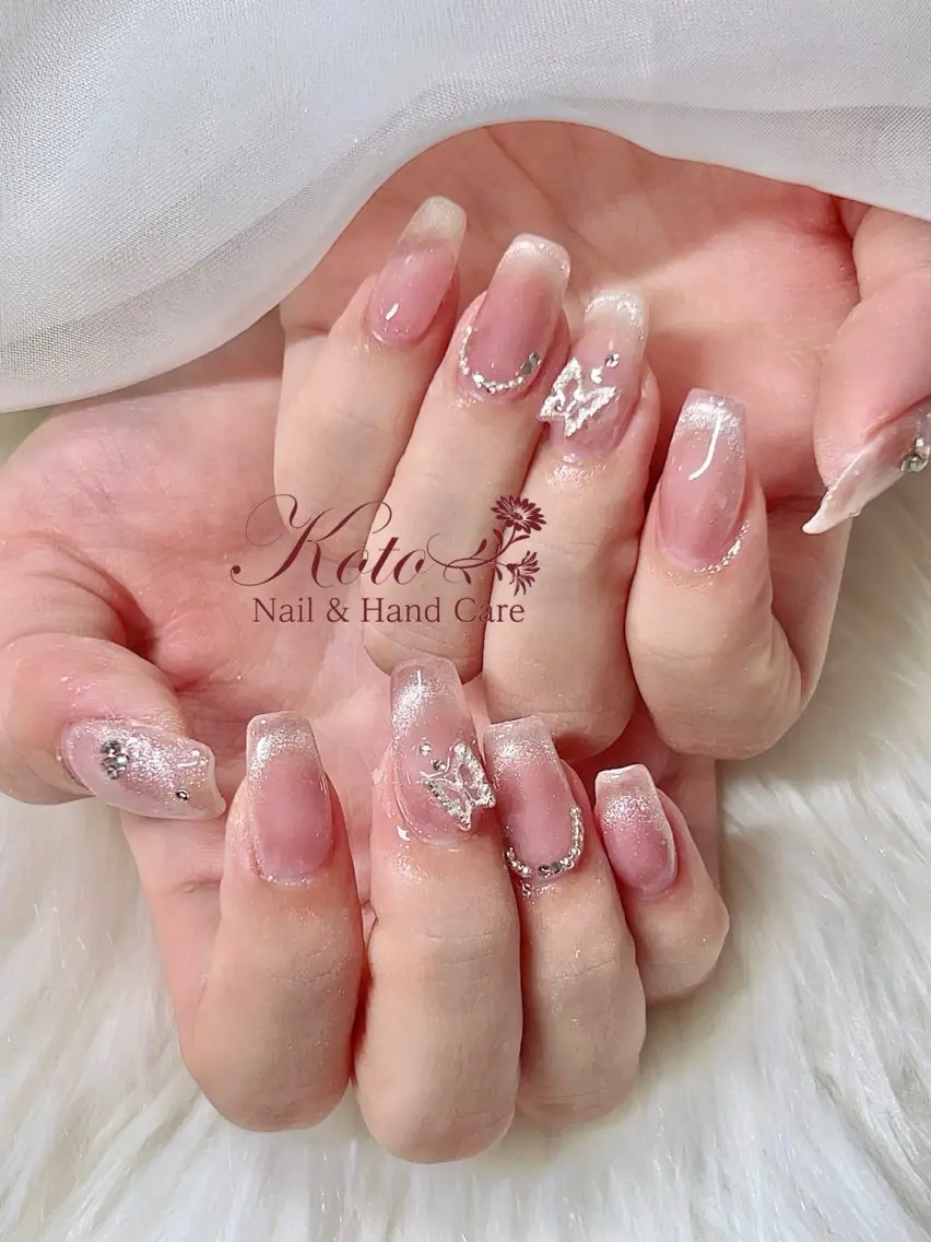 ネイル 長さ出し ジェルネイル 持ち込み ニュアンスネイル 赤色 ハンドネイル Nail Salon KOTOのネイルデザイン