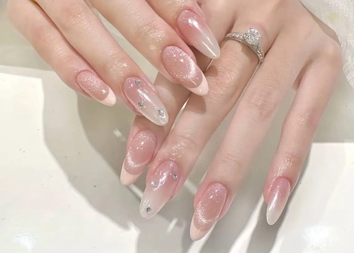 ネイル チークネイル フレンチネイル マグネットネイル ミラーネイル ストーンネイル Sora Nail Ayaseのネイルデザイン