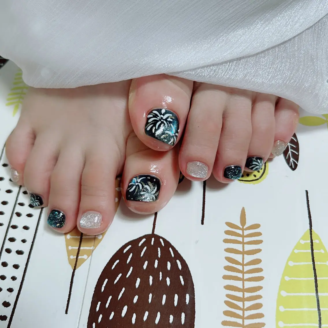 ネイル ジェルネイル ニュアンスネイル 夏ネイル フットネイル Cute Tips nailのネイルデザイン