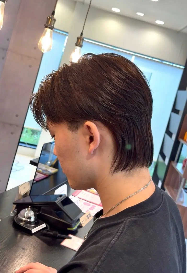 カラー メンズ センターパート 刈り上げ ブラウンカラー 藤原 幸大/名取美容師のヘアスタイル