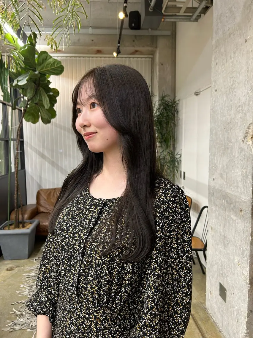 ロング カラー ブラウンカラー 透明感カラー オリーブブラウン maho/垢抜け カラーパーマメイクのヘアスタイル