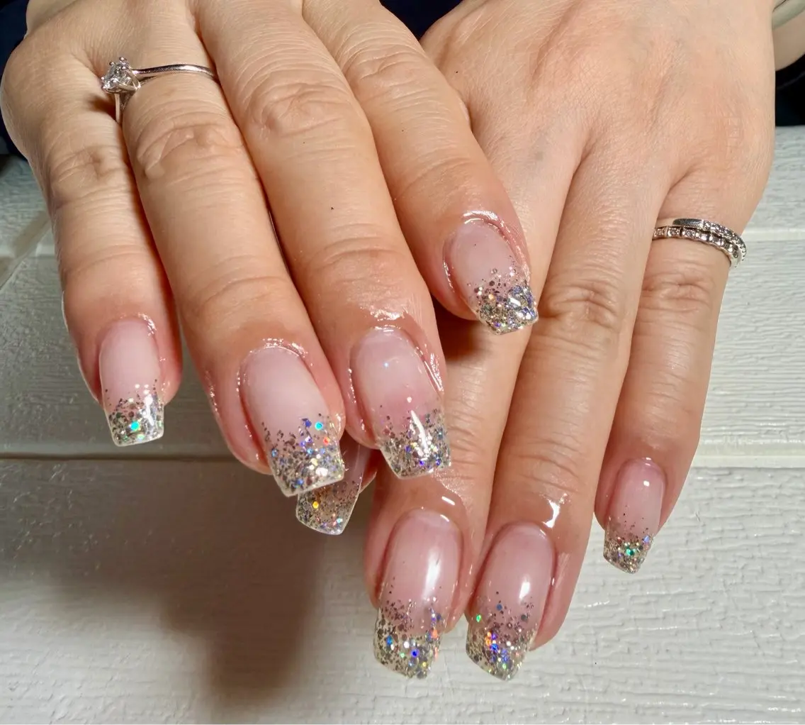 ミディアム ハンドネイル 2DY NAIL SALONのネイルデザイン