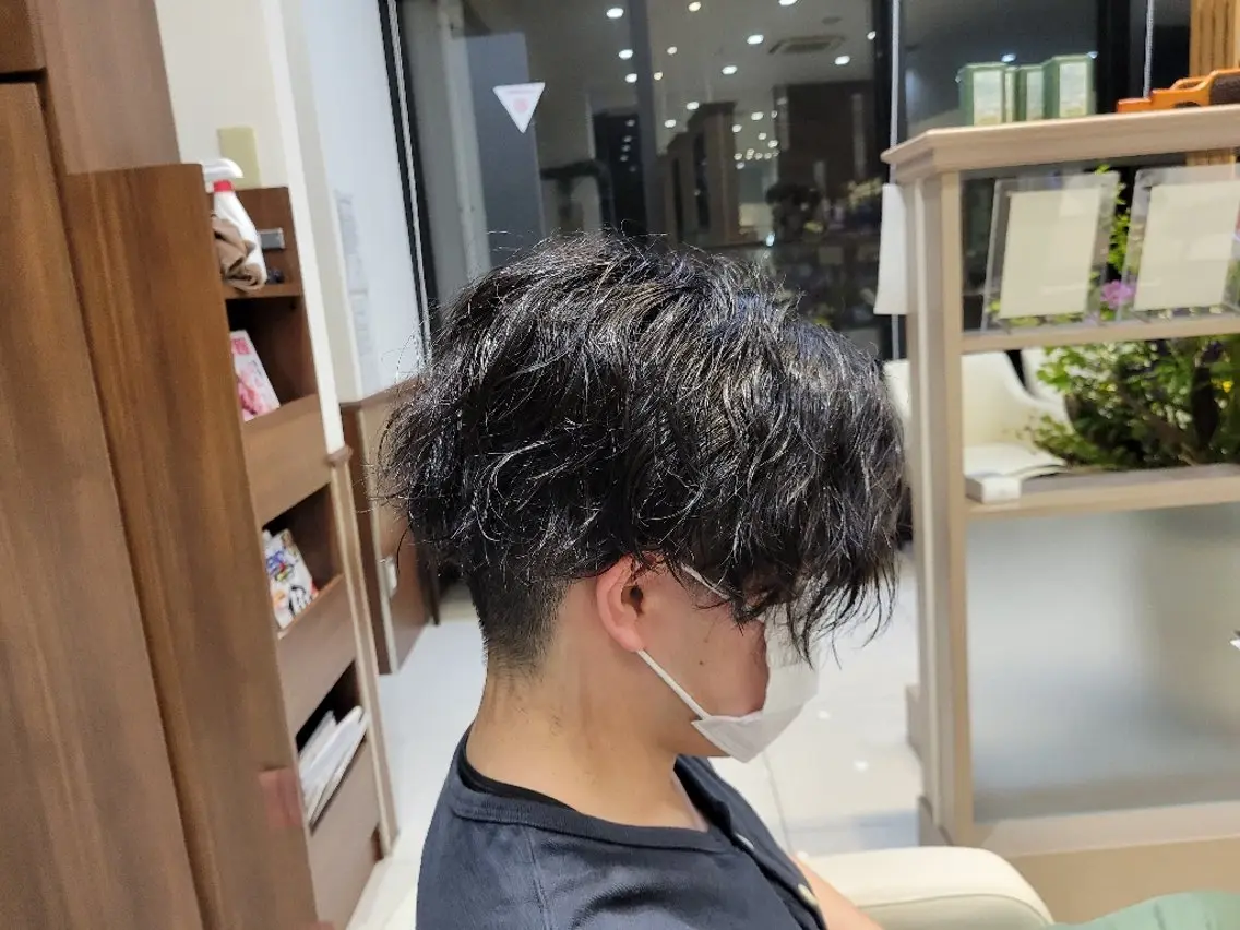 メンズ パーマ メンズパーマ 渡辺将功のヘアスタイル
