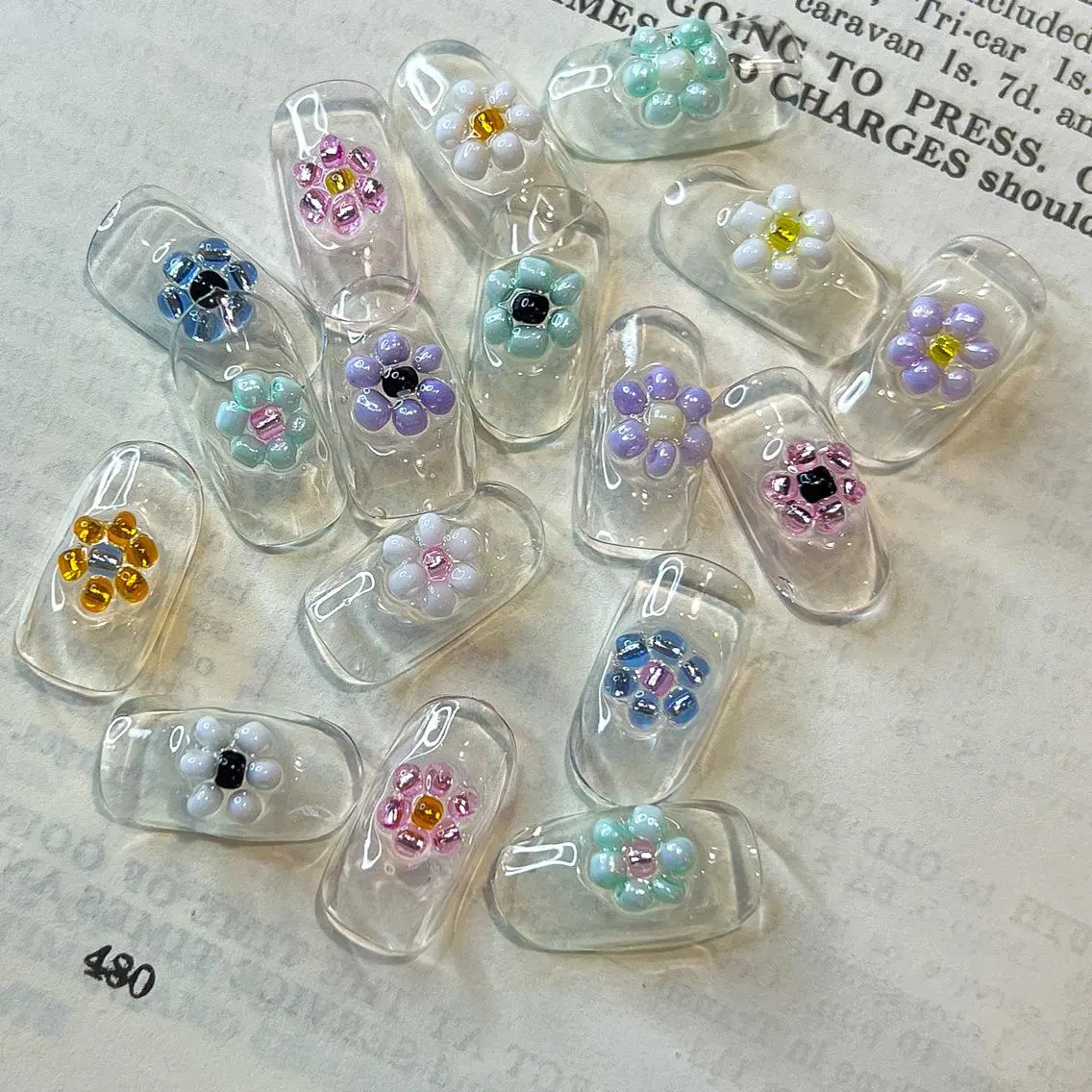 ネイル nailsalon ULLのネイルデザイン