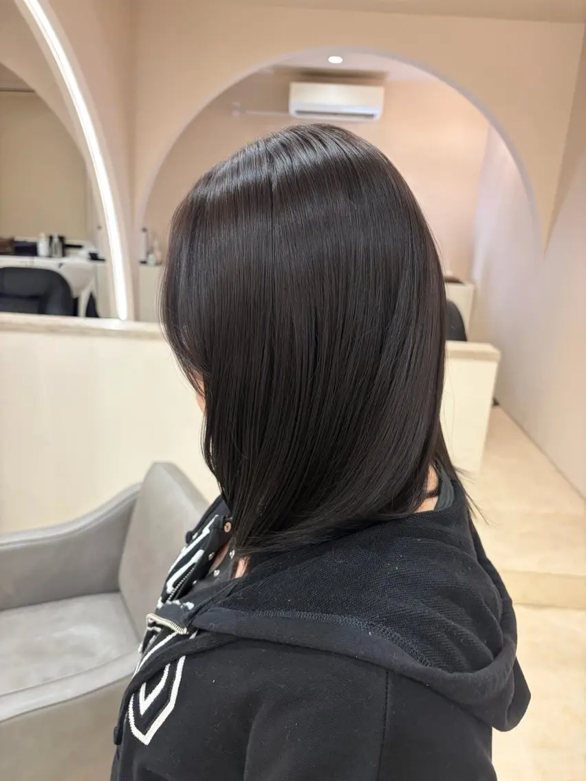 ミディアム ミディアムパーマ ボブ 顔周りカット ハイライト 髪質改善 ヘアカラー トリートメント 中島 菜々のヘアスタイル