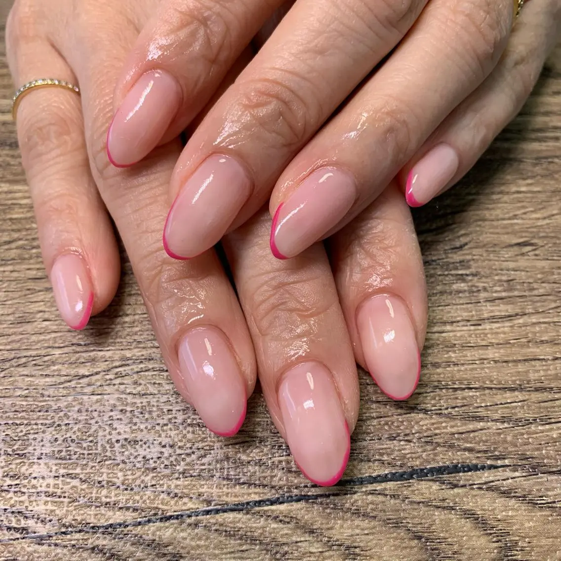 ネイル フレンチネイル ハンドネイル フットネイル Adite nailのネイルデザイン