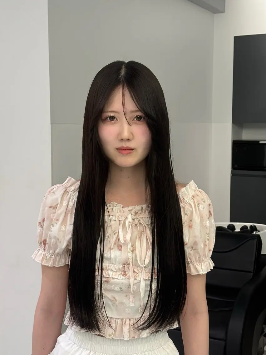 カラー 透明感カラー グレージュ ヘアカラー アヤカ /カラー/ネイルのヘアスタイル
