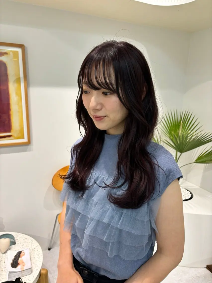ロング カラー ブリーチ レッドカラー 顔まわりレイヤー レイヤーカット カット ヘアカラー トリートメント レイヤーカット🎀 kanaのヘアスタイル