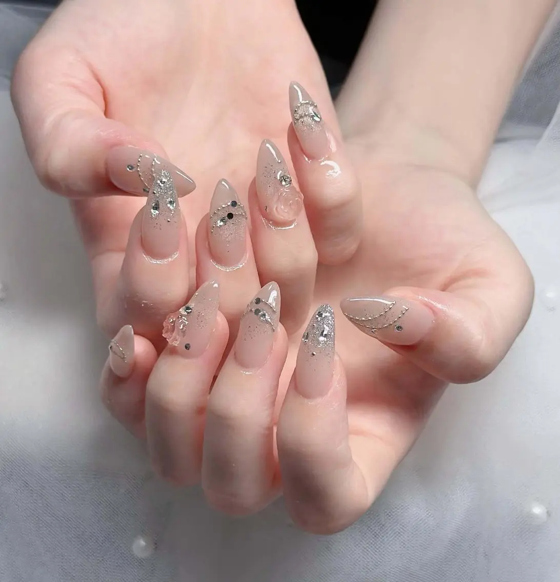 ネイル チークネイル フレンチネイル キラキラネイル 韓国ネイル マグネットネイル ハンドネイル Sakura h.babynailのネイルデザイン