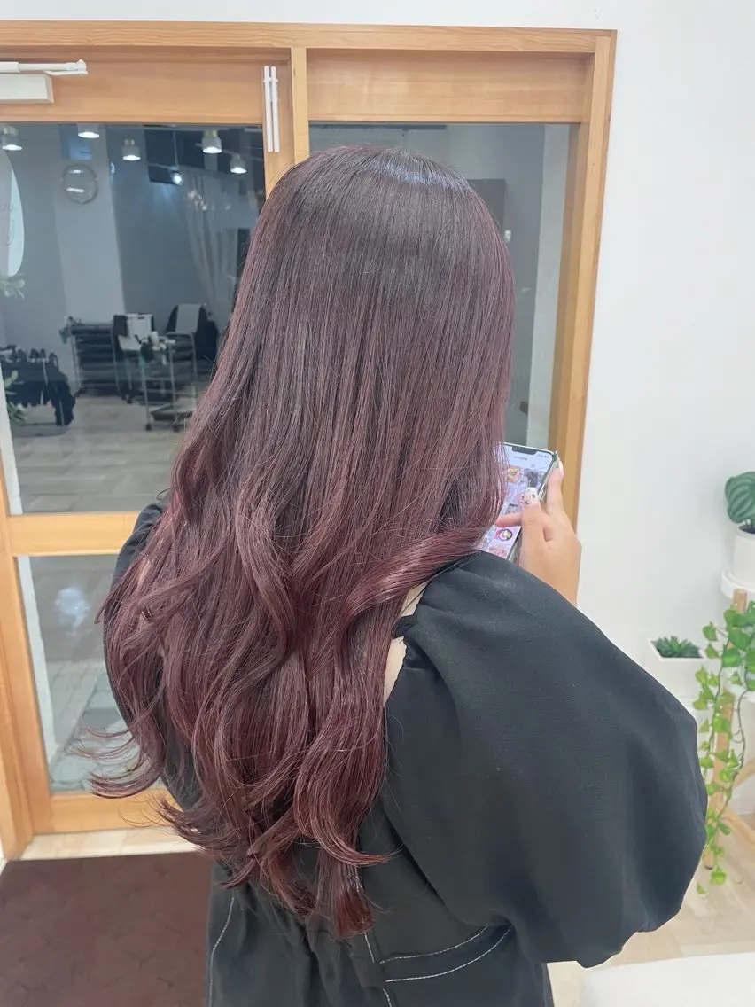 ロング カラー 川下 葉音のヘアスタイル