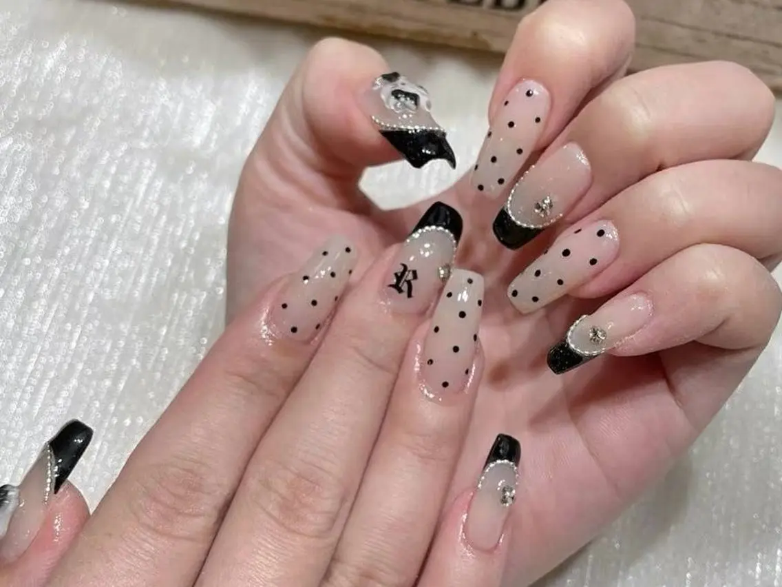 ネイル アートネイル フラワーネイル フットネイル ジェルネイル マグネットネイル Babarla nailのネイルデザイン