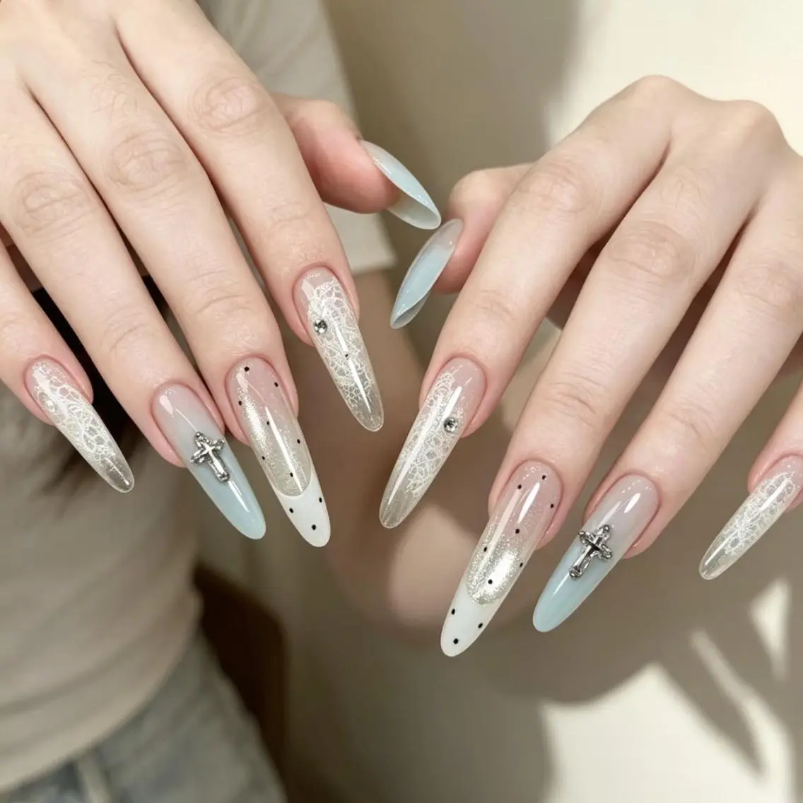 ネイル labi 💃のネイルデザイン