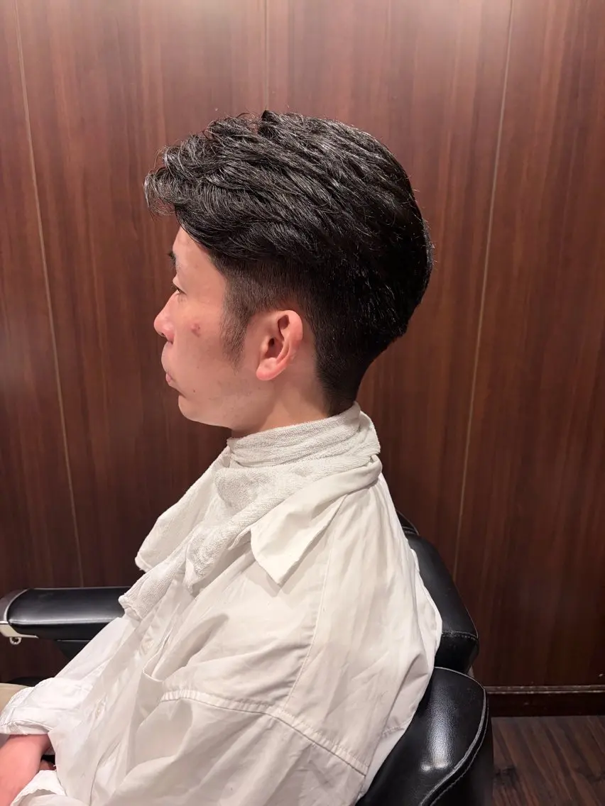 ショート メンズ 勝田 隼斗のヘアスタイル