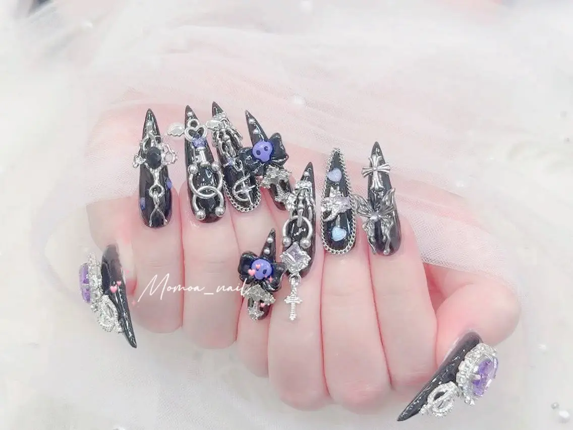 ネイル 成人式 大理石ネイル(マーブル) 持ち込み ネイルチップ 冬ネイル ハンドネイル MoMoA Nail ネイル長さ出し専門店のネイルデザイン