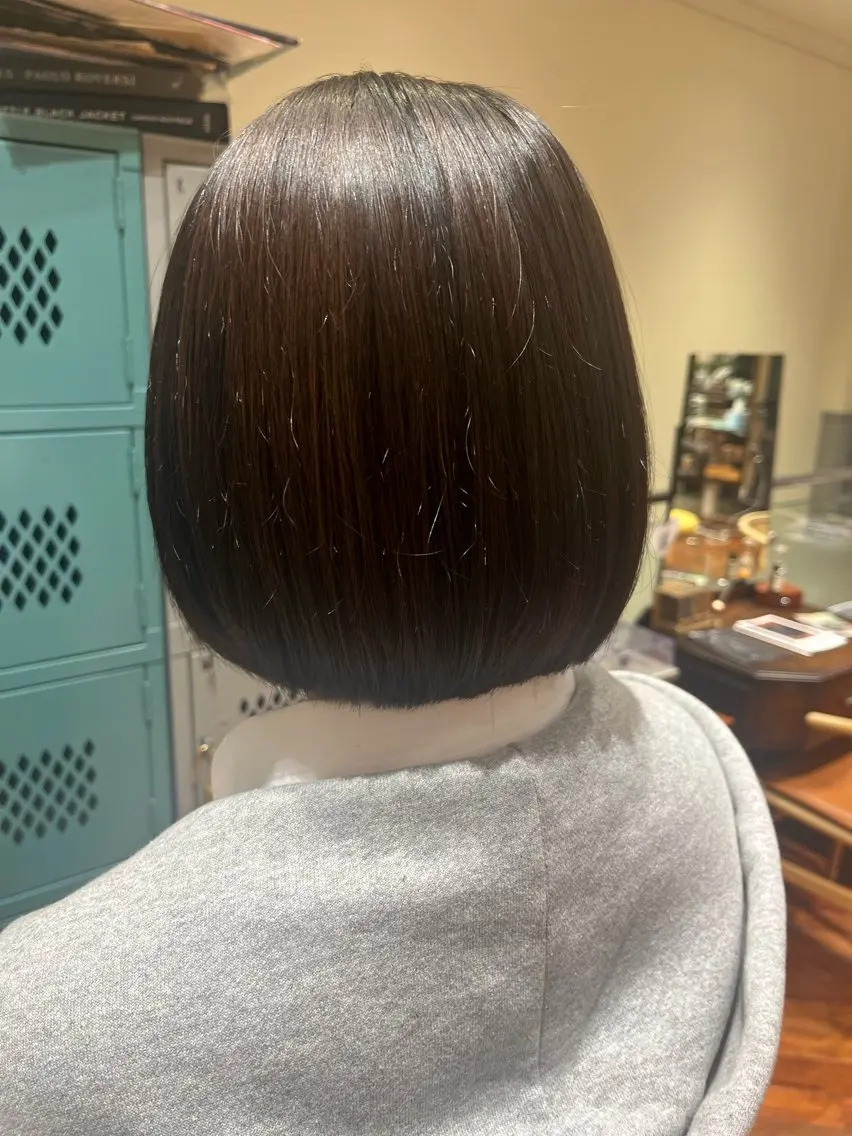 ミディアム ボブ ウルフカット 梅本 佳容子のヘアスタイル