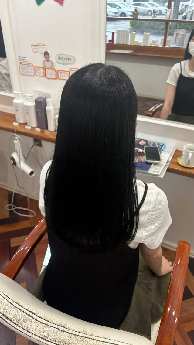 ロング ヘアカラー mopa yuiのヘアスタイル