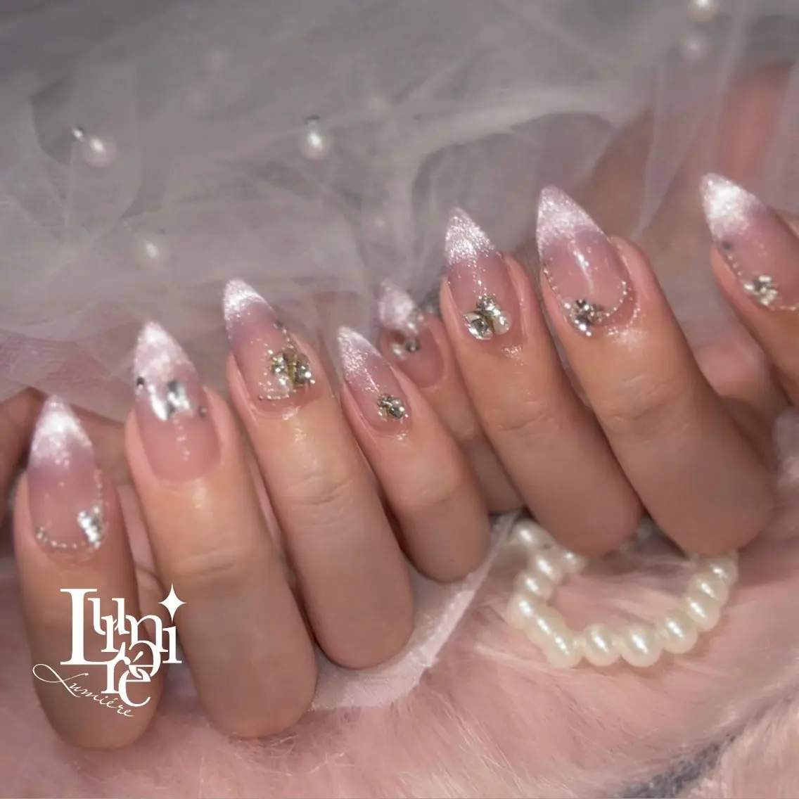 ネイル ハンドネイル Lumière｜ ロング｜ワンホンのネイルデザイン