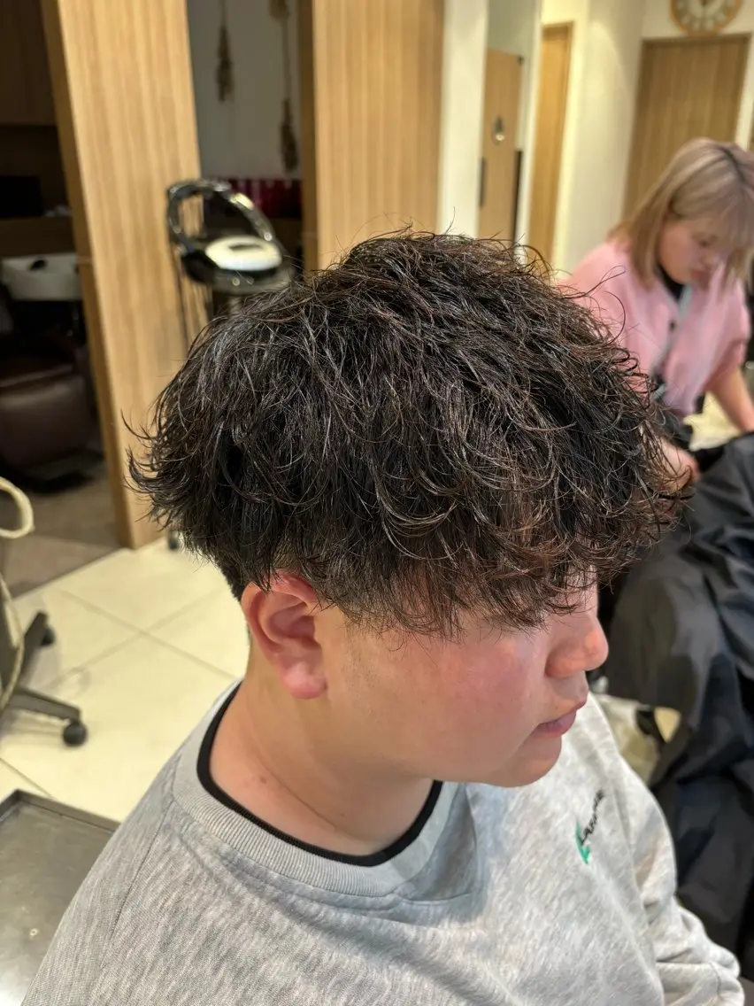 パーマ メンズ メンズパーマ ツイストスパイラルパーマ スパイラルパーマ カルマ・ニュアンス/ 縮毛/レイヤーaoiのヘアスタイル