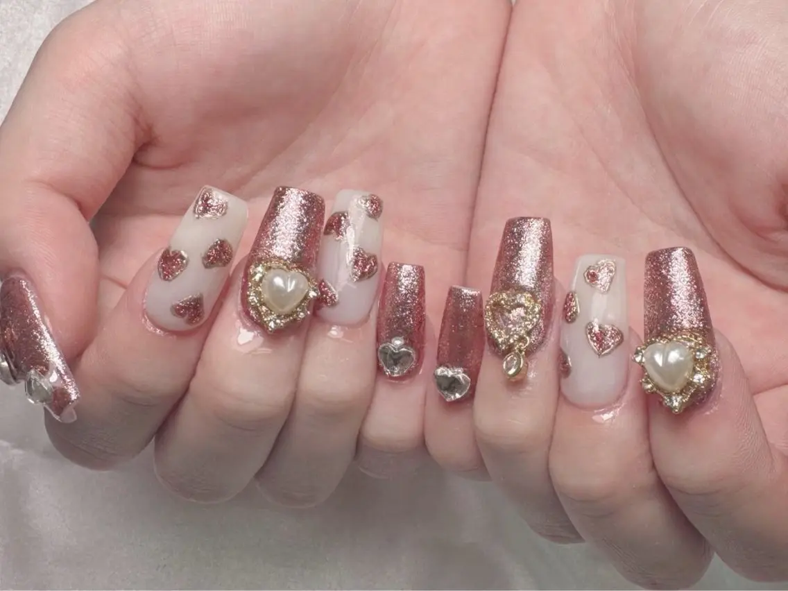 ネイル lucky nail 歌舞伎町のネイルデザイン