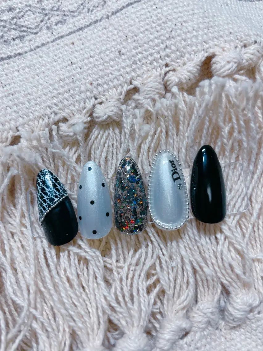 ネイル 💫ゆか_ Nailartistのネイルデザイン