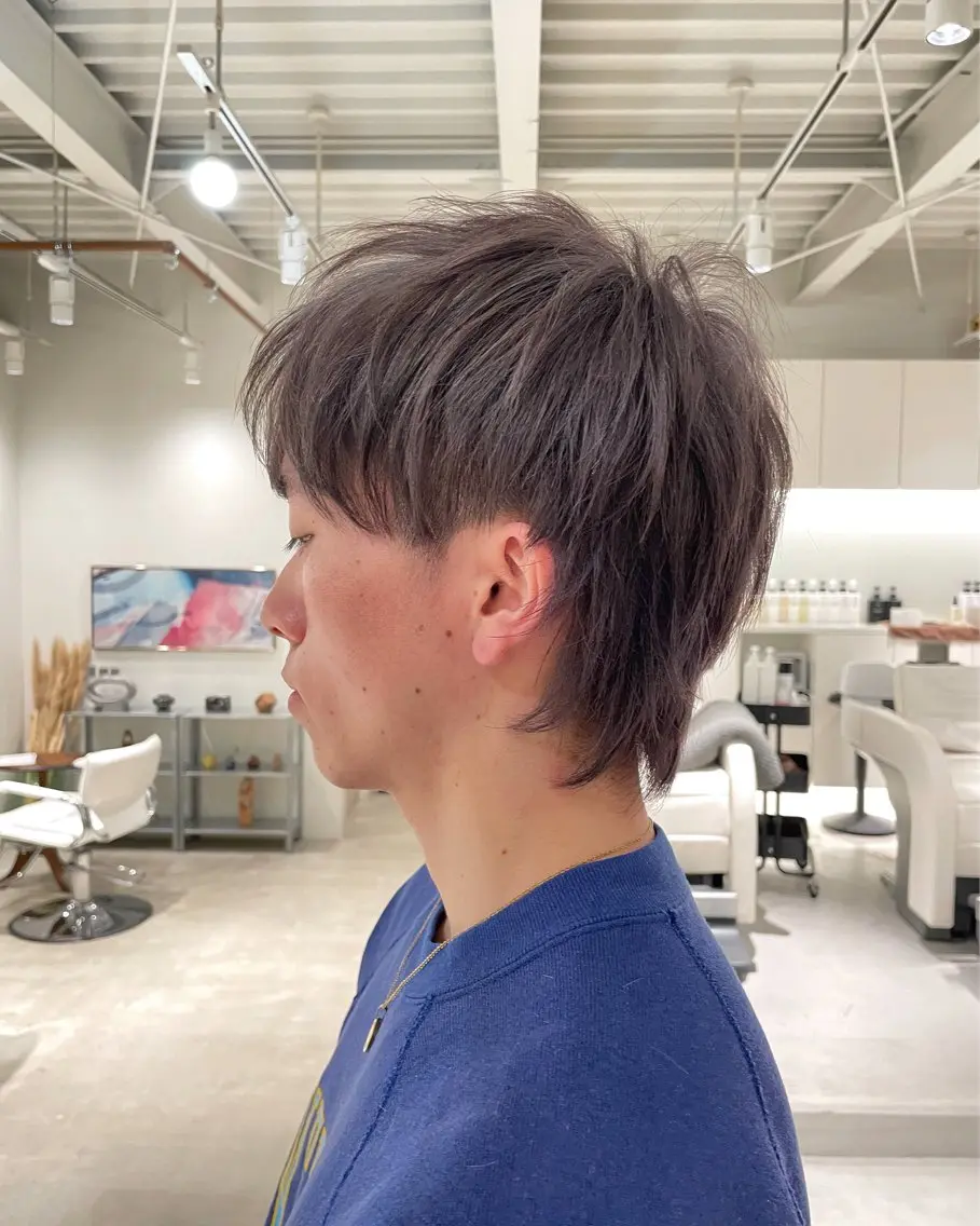 ショート カラー ラベンダーカラー シルバー 安西 香利奈のヘアスタイル