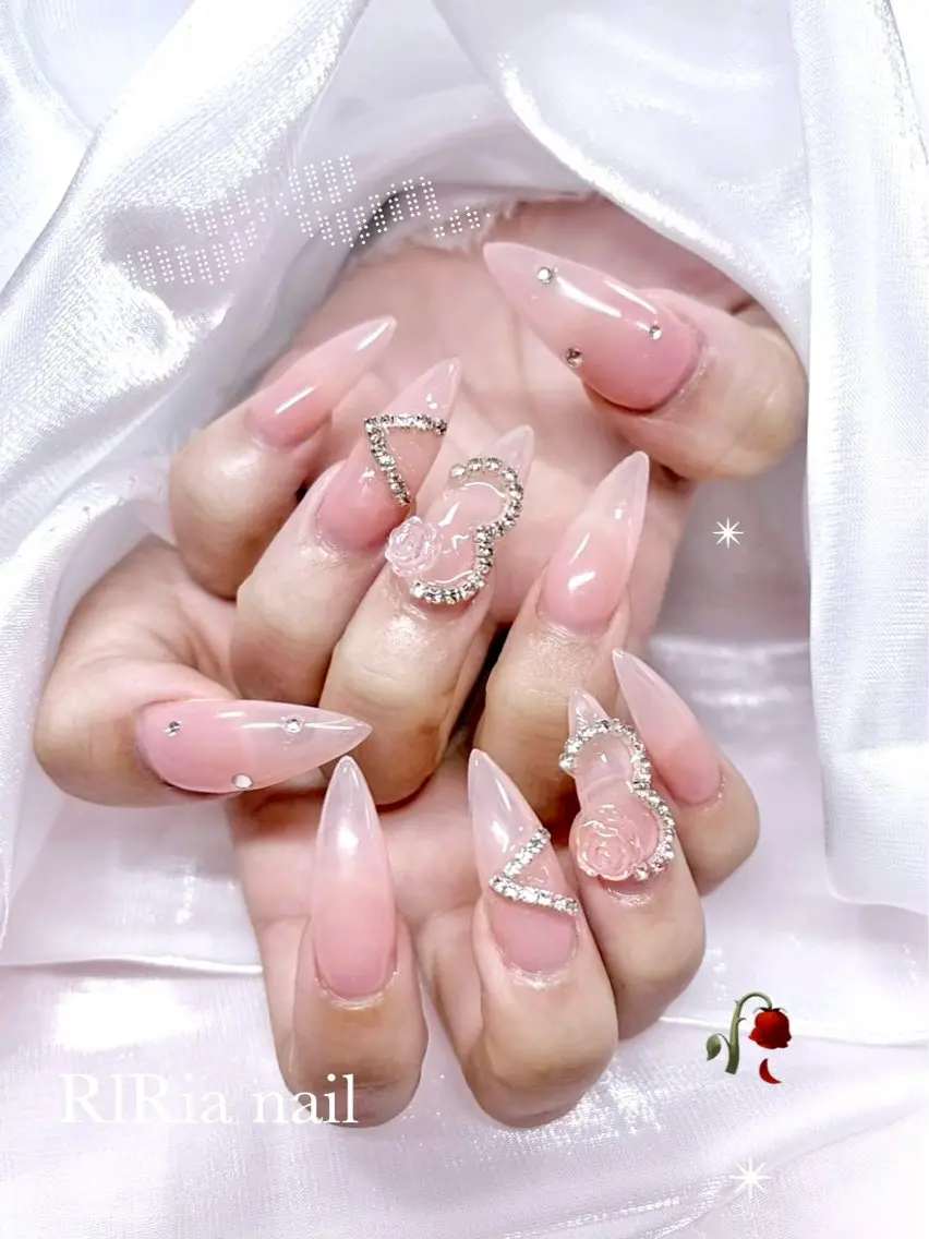 ネイル 長さ出し 氷ネイル・うるうるネイル 韓国ネイル ロングネイル ピンク ハンドネイル 🎀RIRia nail🎀のネイルデザイン
