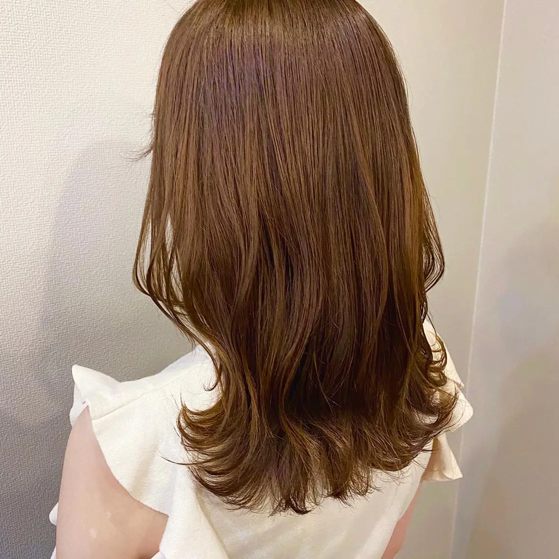 セミロング カラー ブラウンカラー ショコラブラウン 山口 浩之のヘアスタイル