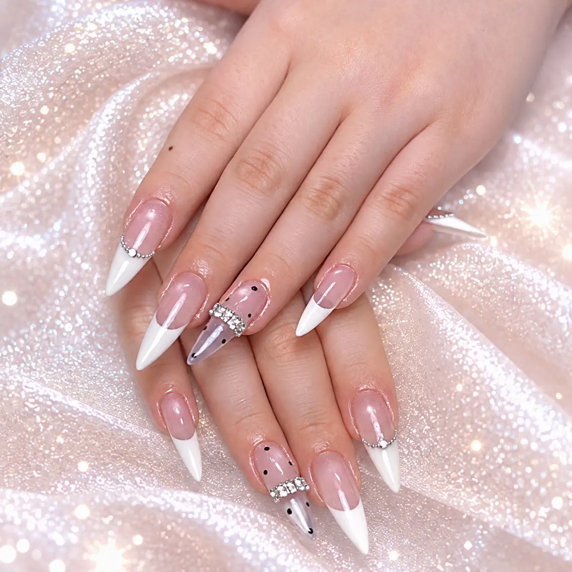 ネイル チークネイル 長さ出し キラキラネイル 韓国ネイル マグネットネイル ハンドネイル ハンドケア NOERA NAIL チップ長さ出し大塚店のネイルデザイン