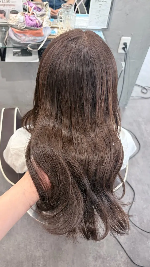 ミディアム カラー Blast ひよりのヘアスタイル