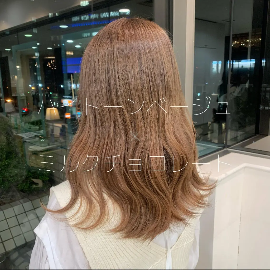 セミロング カラー ベージュカラー ハイトーンカラー あすか Aem.のヘアスタイル