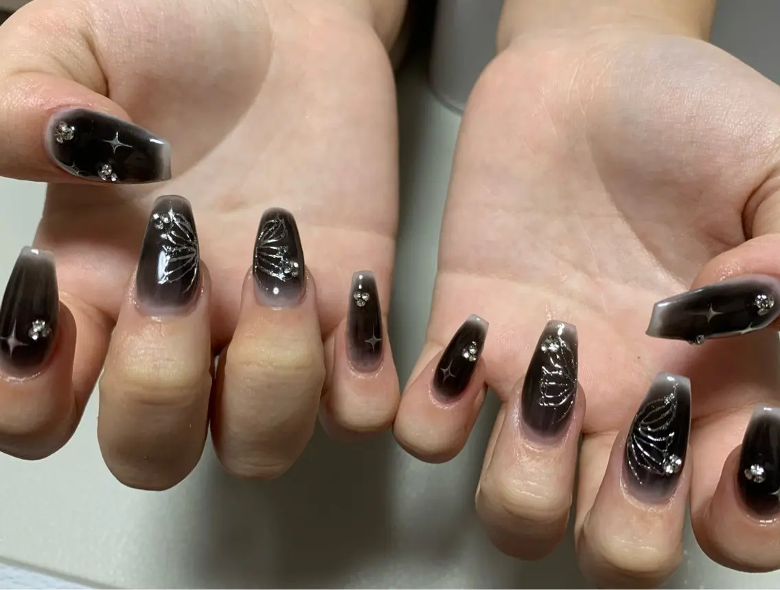 ネイル LoaChaton kaeのネイルデザイン