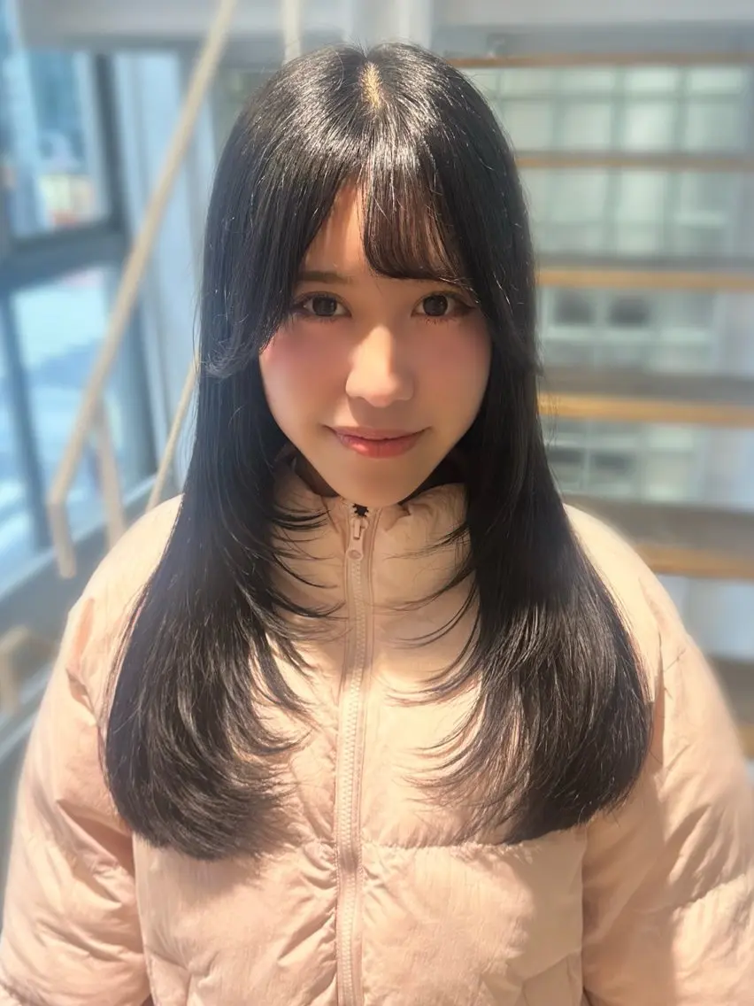 セミロング カット urara♡/ Bob.透明感カラーのヘアスタイル