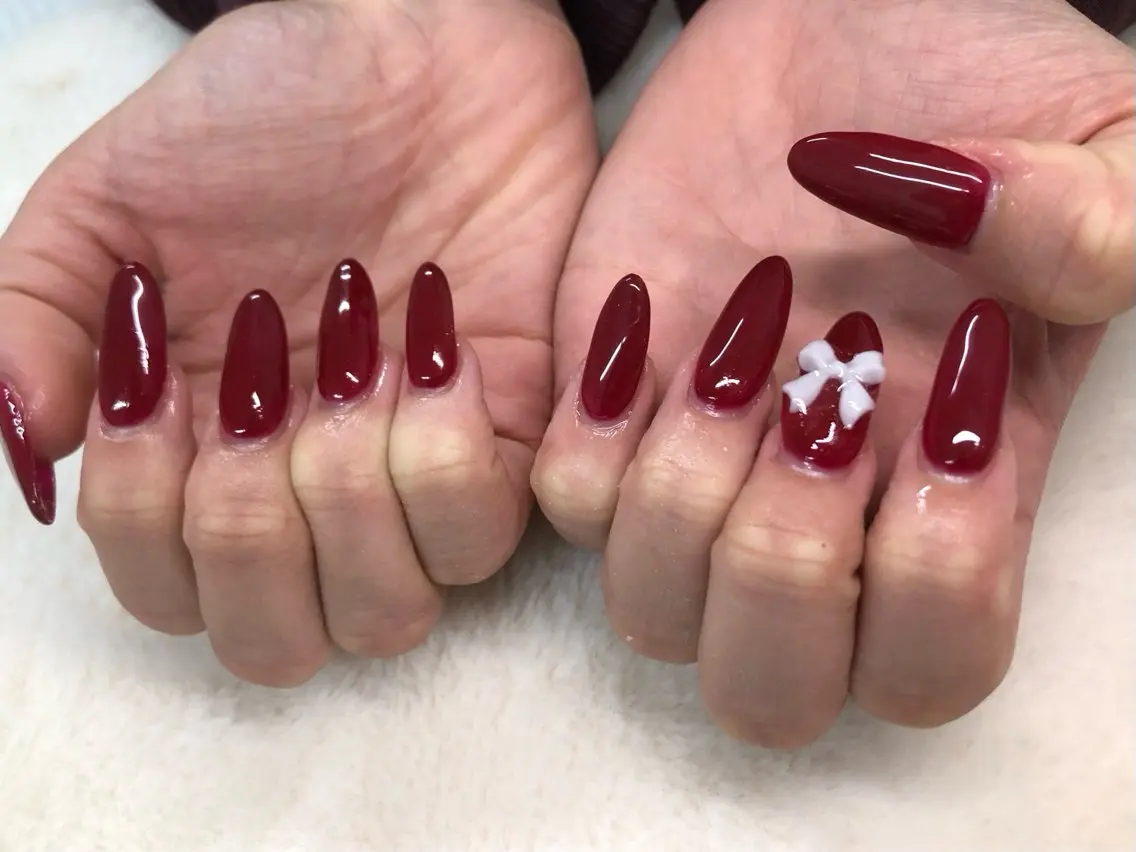 ネイル ボルドー 長さ出し ワンカラーネイル ハンドネイル ハンドケア 心斎橋Salon Epokkuのネイルデザイン