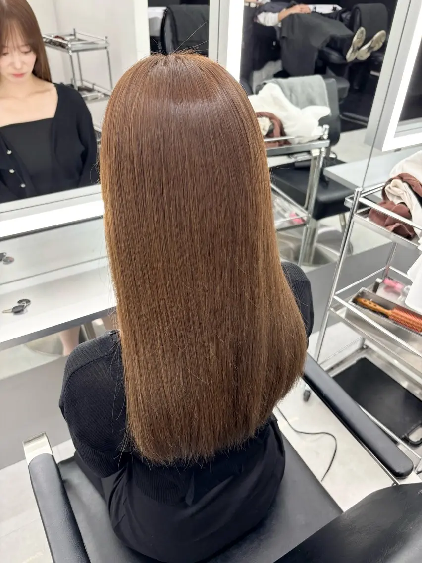 ロング カラー ベージュカラー ヘーゼル ヘアカラー TACE AYANOのヘアスタイル