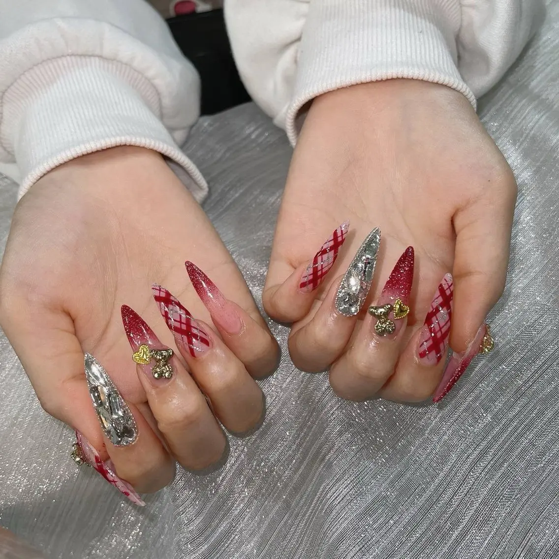 ネイル チークネイル フレンチネイル ジェルネイル 韓国ネイル マグネットネイル ハンドネイル Zen Nail Design 池袋のネイルデザイン