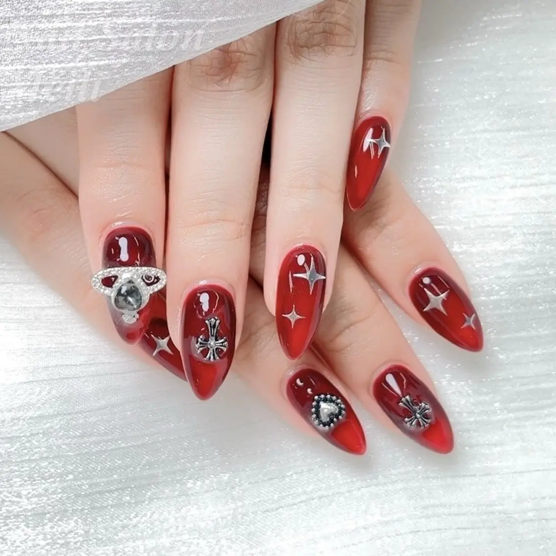 ネイル ボルドー 赤色 NAILSALON MEILIのネイルデザイン