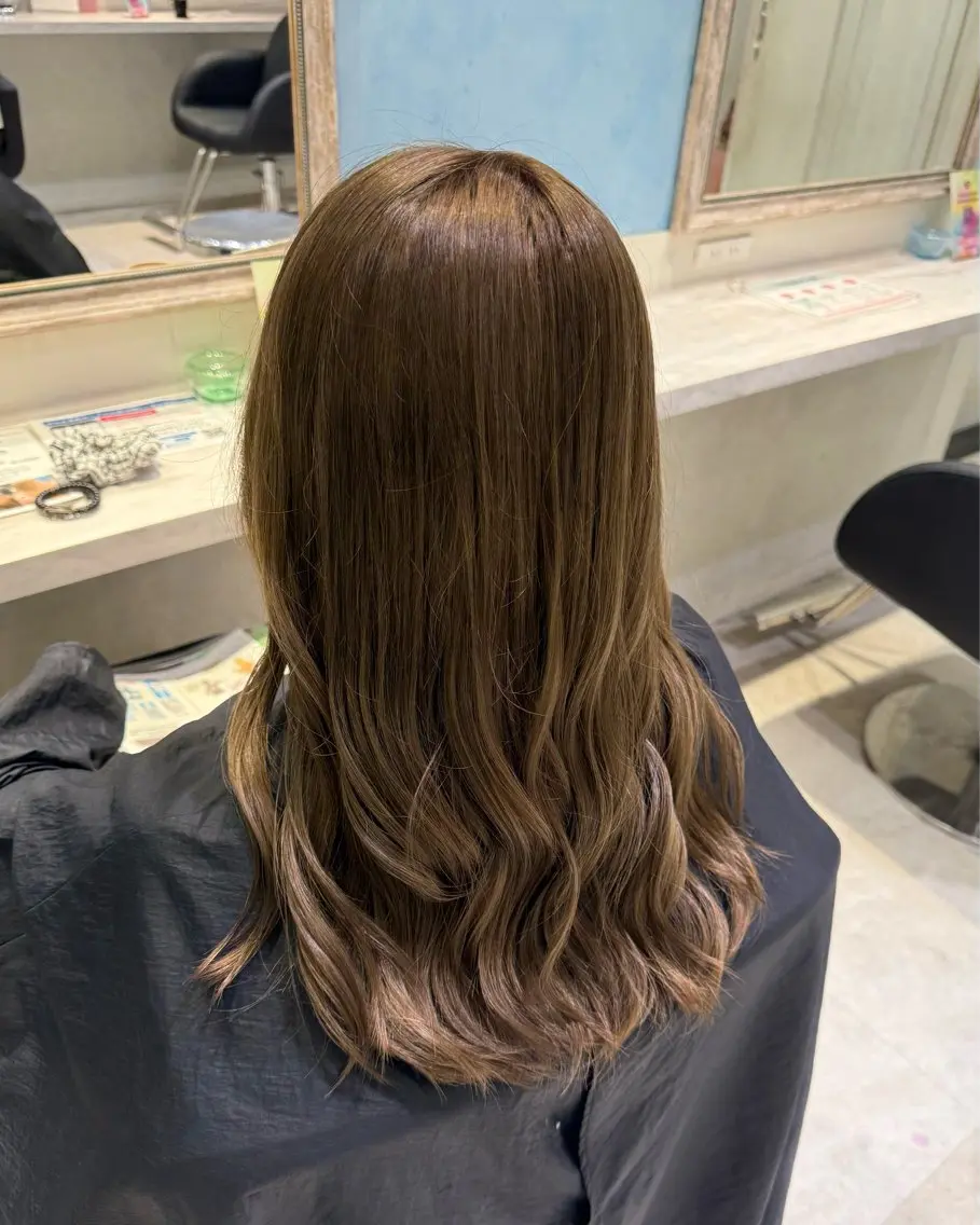 ロング カラー アッシュ ベージュカラー ブリーチ ブルーカラー 透明感カラー ヘアカラー ハイトーン/ブリーチ 💙みずき💙のヘアスタイル