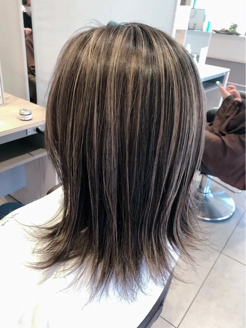 ハイライト（ハーフハイライトの場合¥8660）＋全体カラーの写真