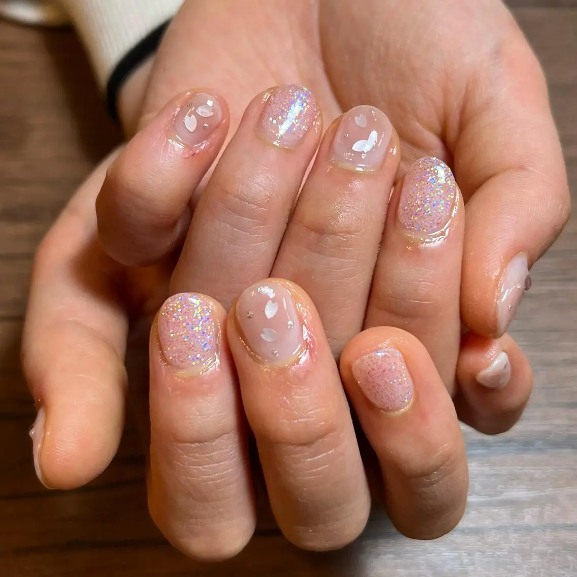 ネイル チークネイル 桜ネイル HENRIETTA NAILSALONのネイルデザイン
