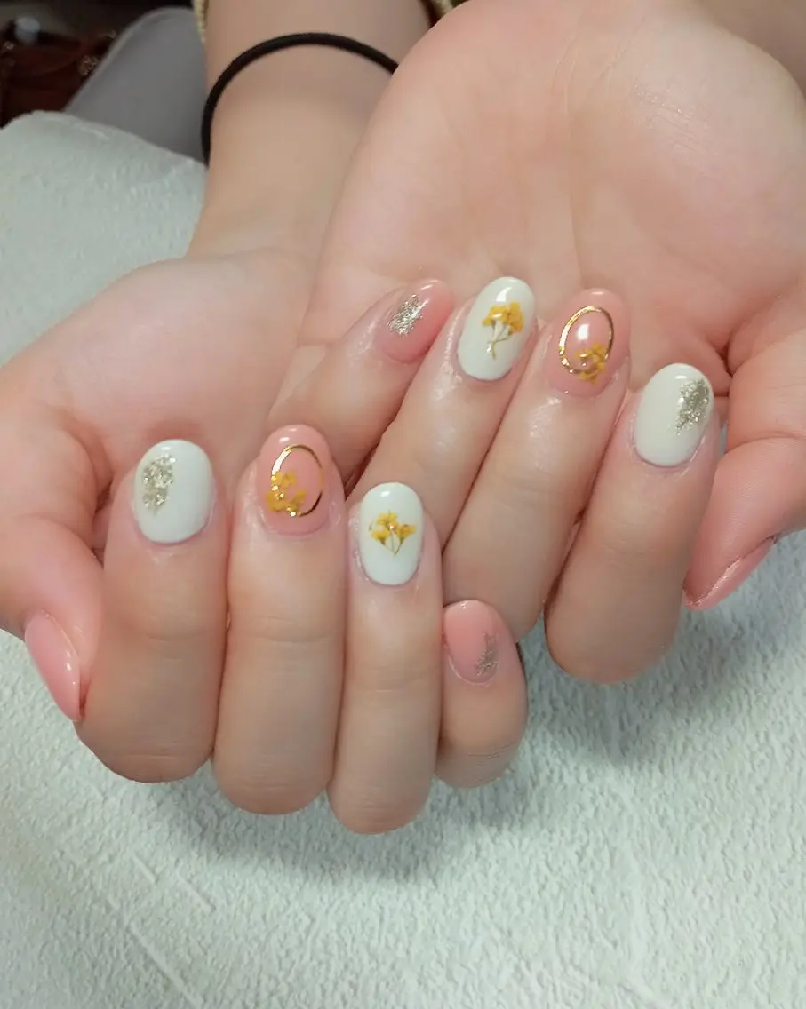 ネイル フラワーネイル キラキラネイル オフィスネイル 春ネイル ハンドネイル flure de neige yukiのネイルデザイン