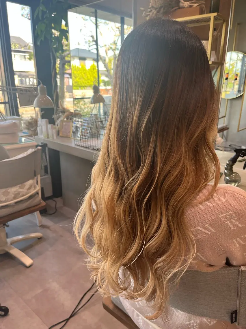 ロング Ster. Harukaのヘアスタイル