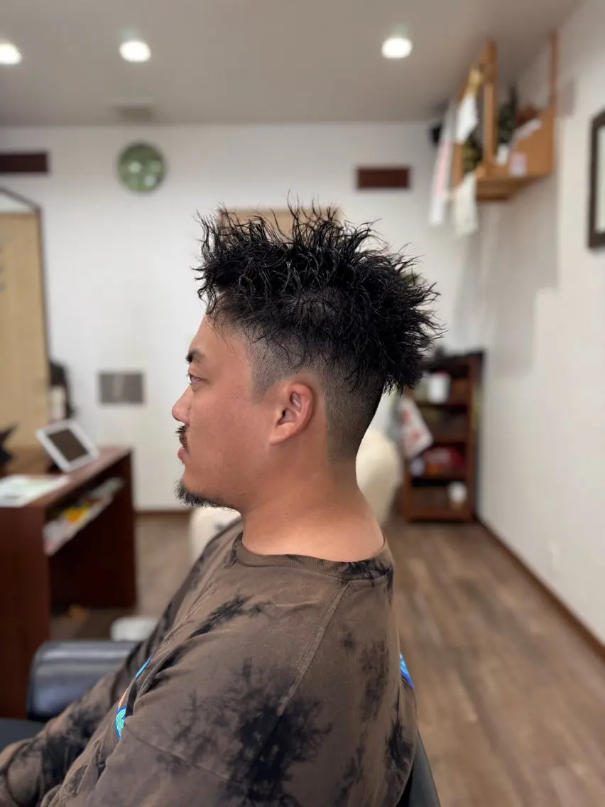パーマ メンズ メンズパーマ メンズツイストパーマ ツイストパーマ 山田 梓のヘアスタイル