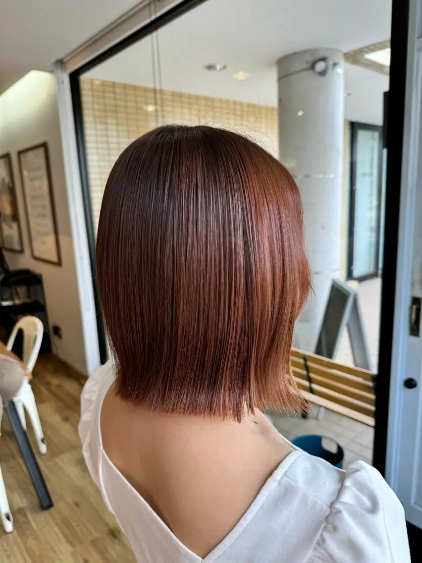 ミディアム カラー ベージュカラー ピンクカラー ピンクベージュ カット ヘアカラー トリートメント ツキダテ ユイのヘアスタイル