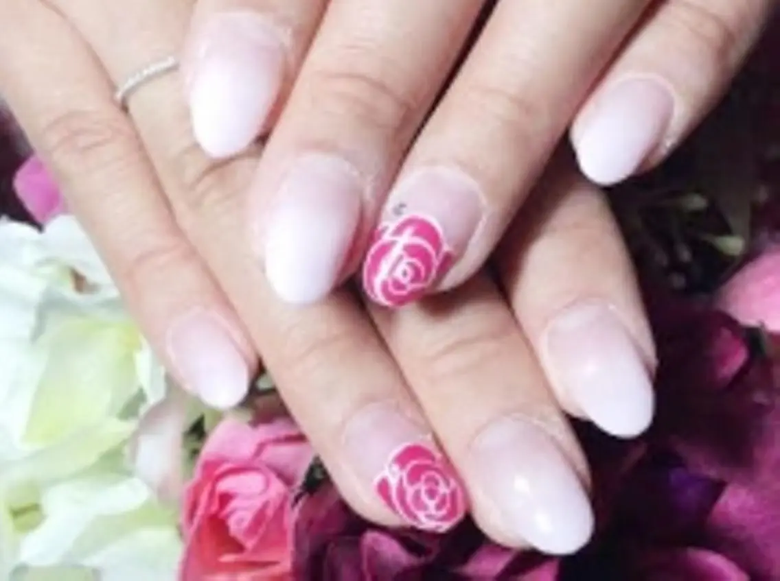 ネイル アートネイル 山下 アップネイルのネイルデザイン