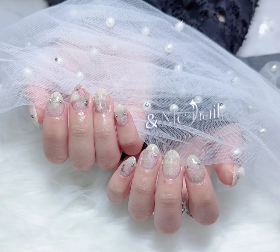 ネイル &ME ホンのネイルデザイン