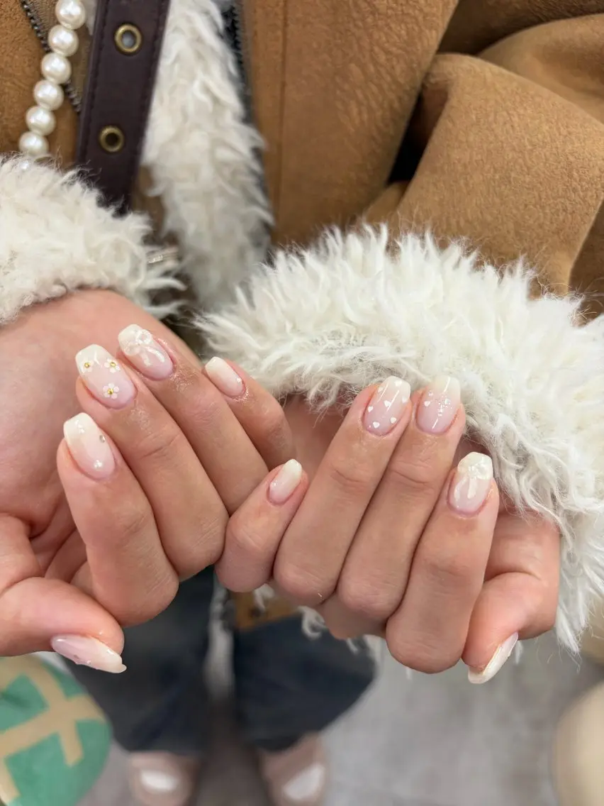 ネイル ホワイト ハンドネイル macoto ネイル/渋谷のネイルデザイン
