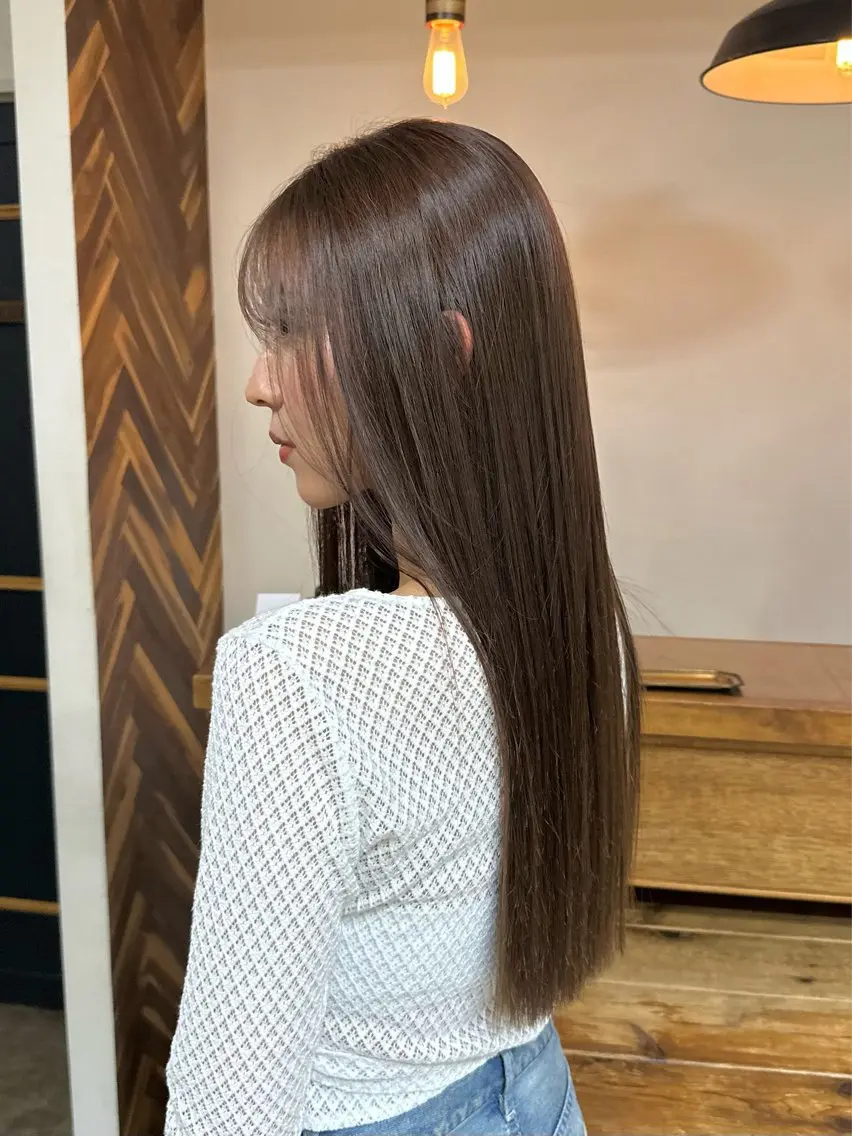 ロング カット ヘアカラー トリートメント NAGISA髪質改善 &透明感カラー🪞のヘアスタイル